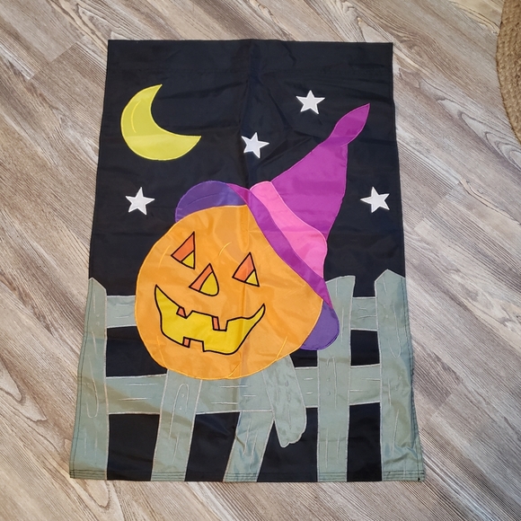 Vintage Jack O Lantern Pumpkin Halloween Yard Flag 28 x 40 In 2001 Nylon - Picture 1 of 7